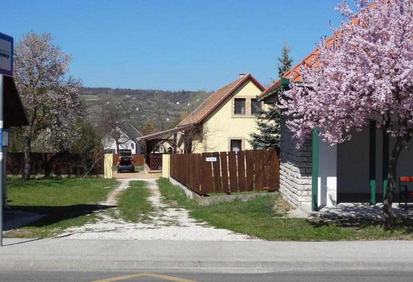 Пансион Veranda Vendégház Pécsely