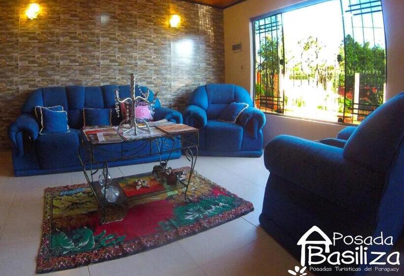 هاستل Posada Basiliza, Encarnación Py