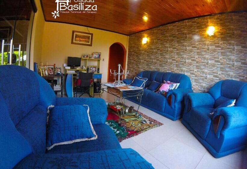 هاستل Posada Basiliza, Encarnación Py