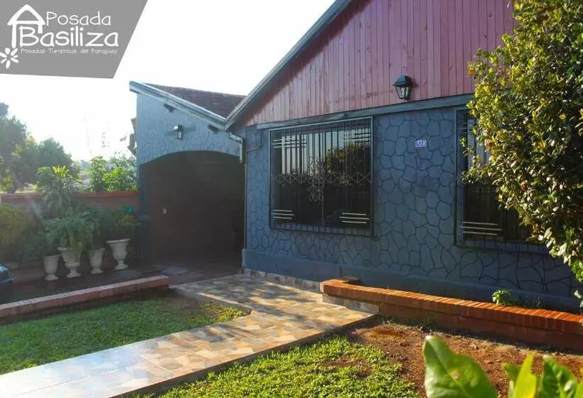 هاستل Posada Basiliza, Encarnación Py