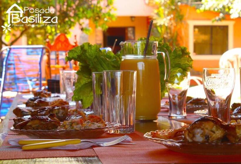 هاستل Posada Basiliza, Encarnación Py