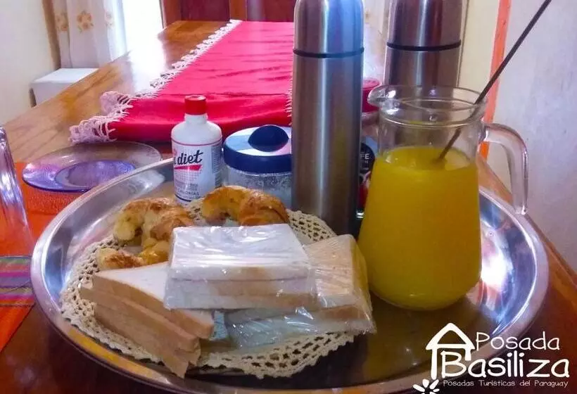 هاستل Posada Basiliza, Encarnación Py