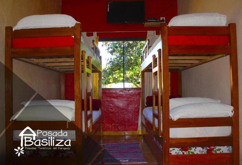 هاستل Posada Basiliza, Encarnación Py