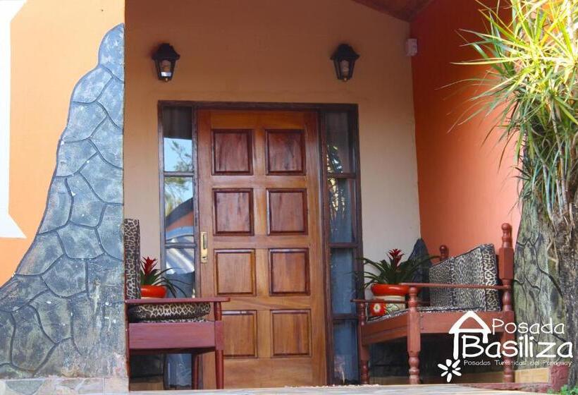 هاستل Posada Basiliza, Encarnación Py