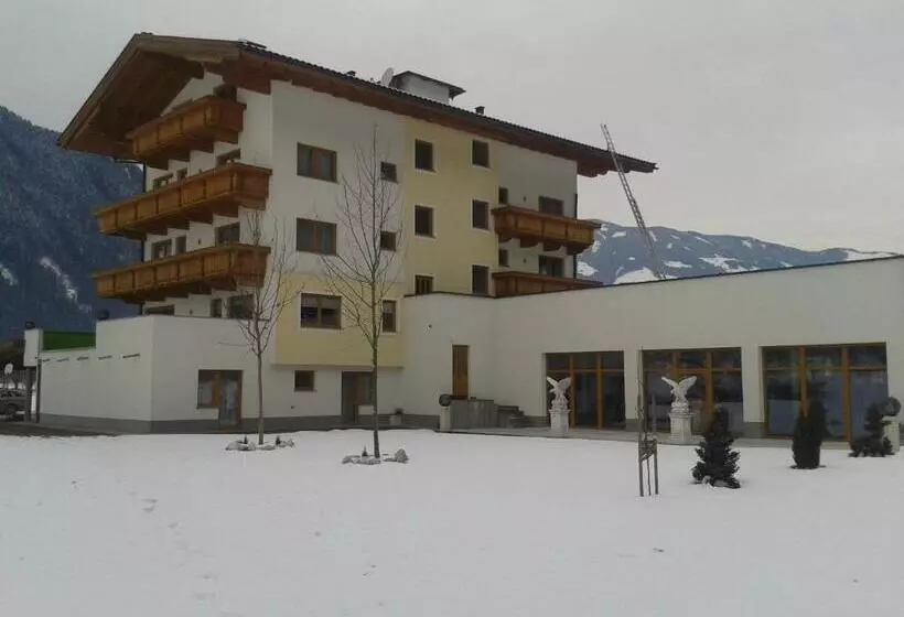 Apparthotel Stoanerhof
