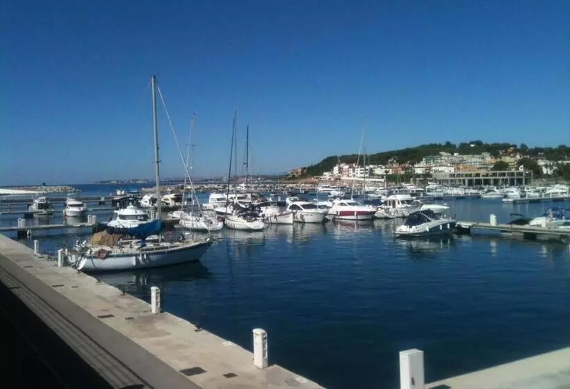 پانسیون L àncora De Barà