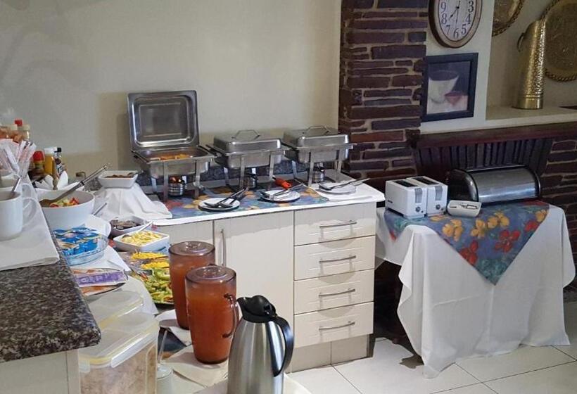 פנסיון The Homestead Margate South Africa