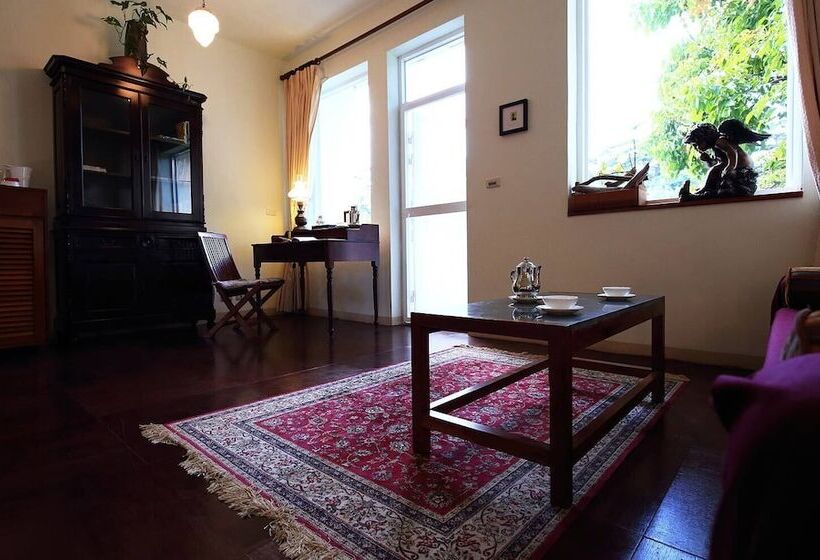 تختخواب و صبحانه Chamonix Home Stay