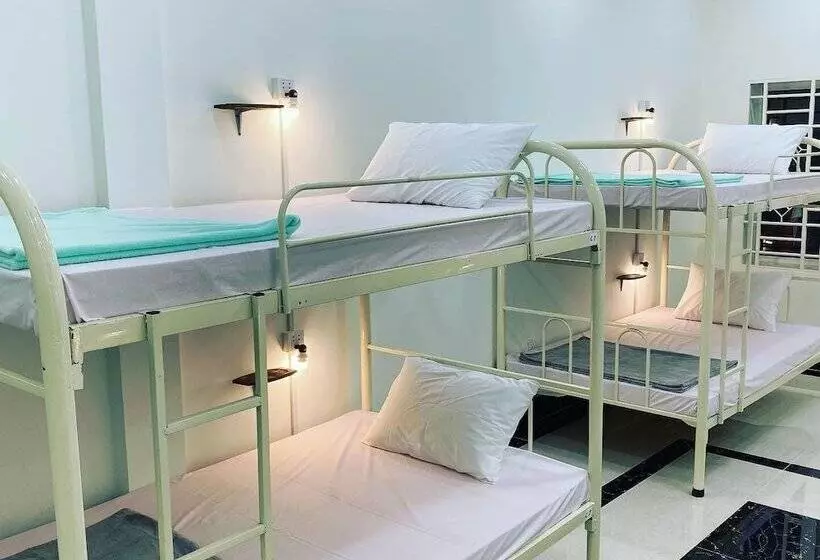 Guesthouse Sagami Cambodia   Hostel