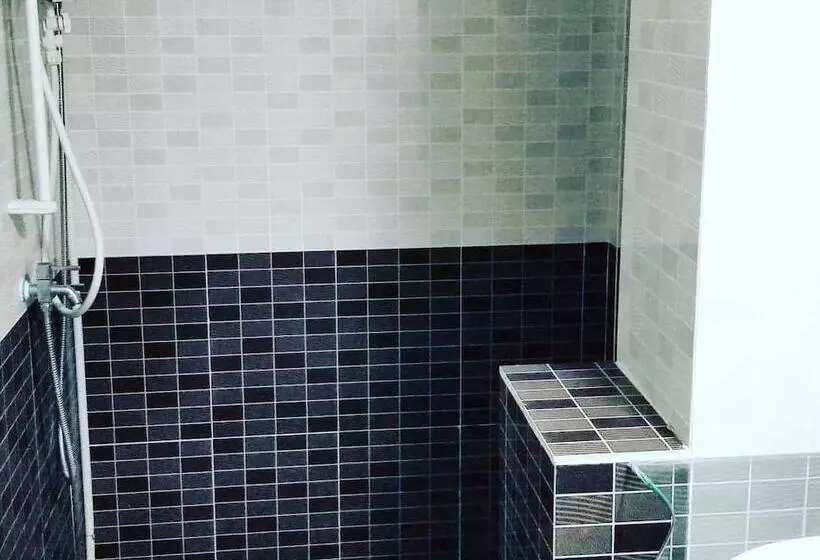 Guesthouse Sagami Cambodia   Hostel