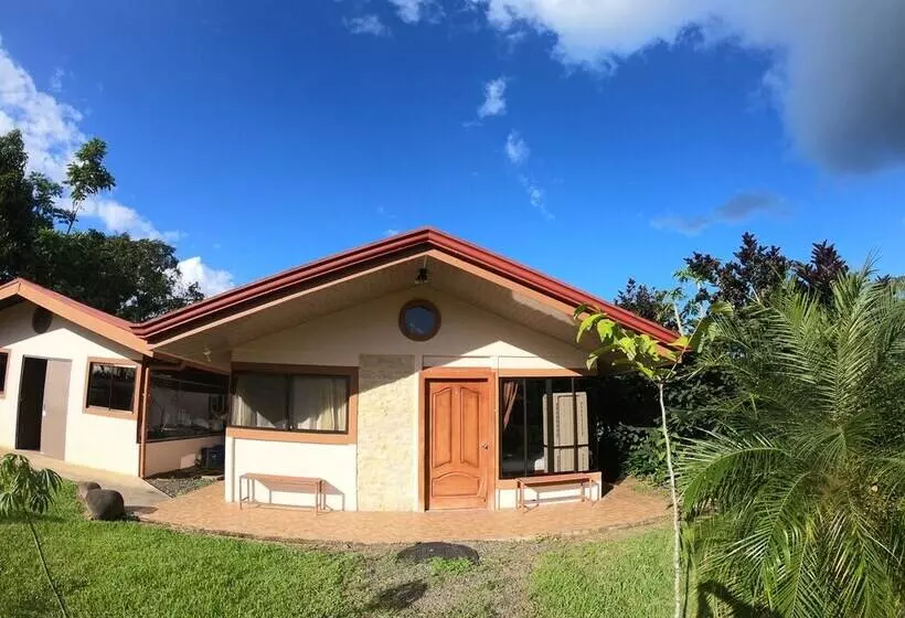 Hotelli Cabinas Sueño Real Guatuso