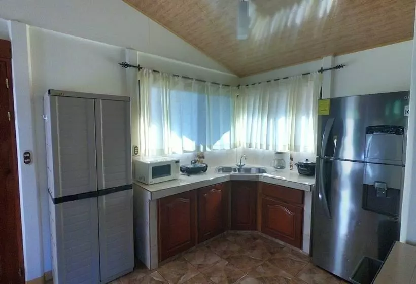 Hotelli Cabinas Sueño Real Guatuso