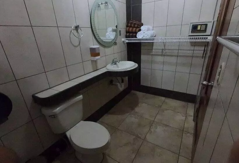 Hotelli Cabinas Sueño Real Guatuso