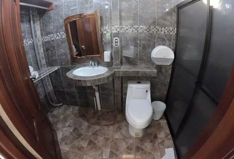 Hotelli Cabinas Sueño Real Guatuso