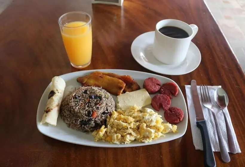 Hotelli Cabinas Sueño Real Guatuso