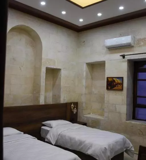 هتل La Riva Konakları