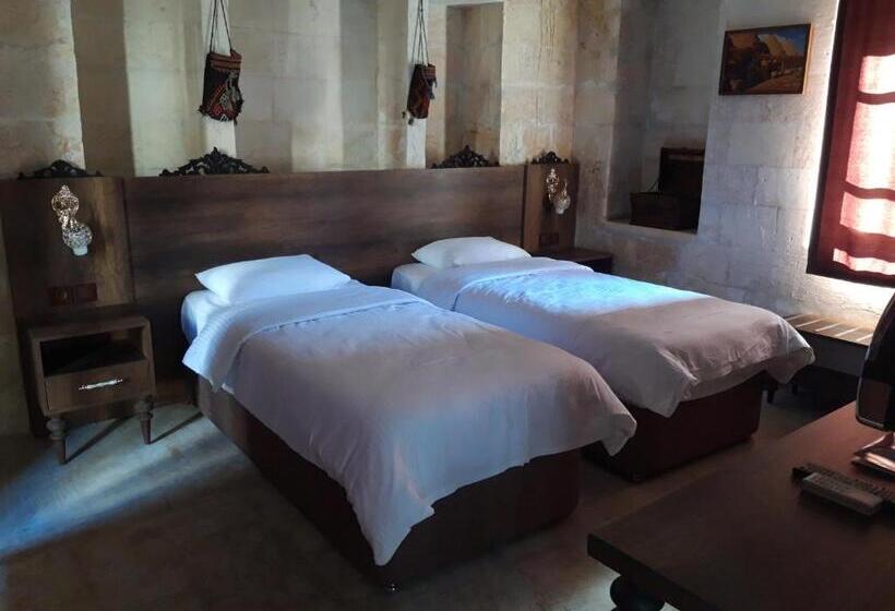 هتل La Riva Konakları