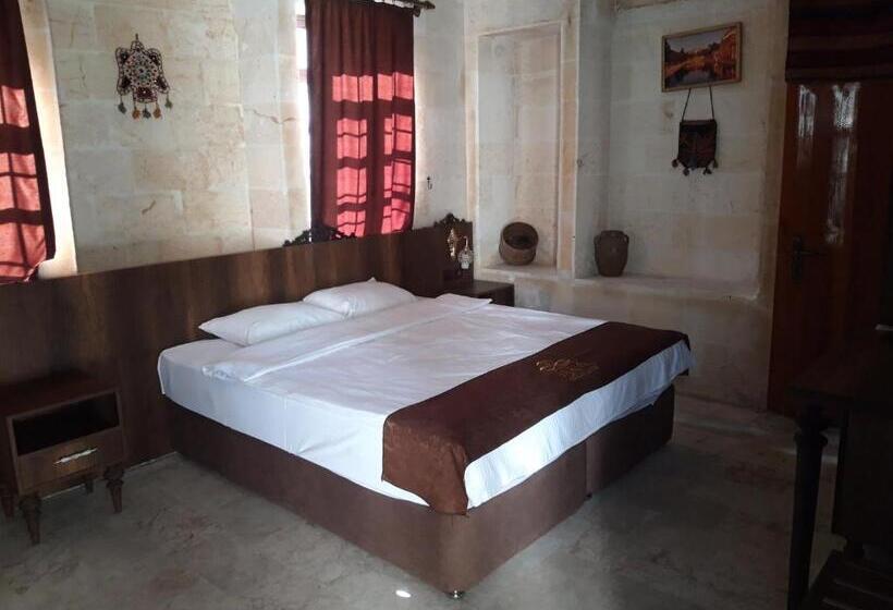 هتل La Riva Konakları