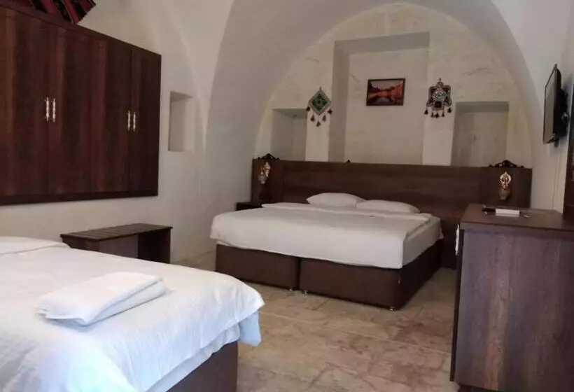 هتل La Riva Konakları