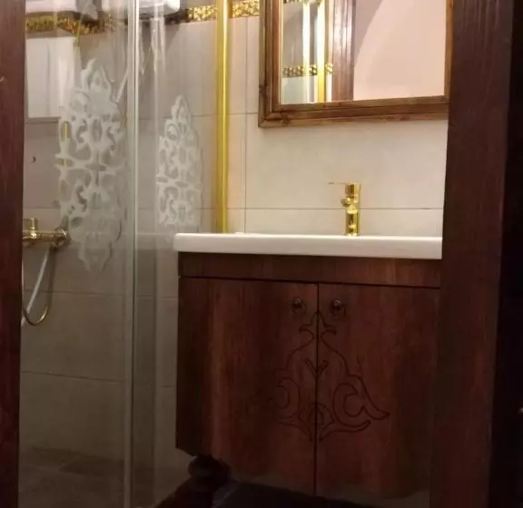 هتل La Riva Konakları