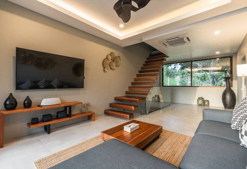 Hotel Zee Luxury Boutique