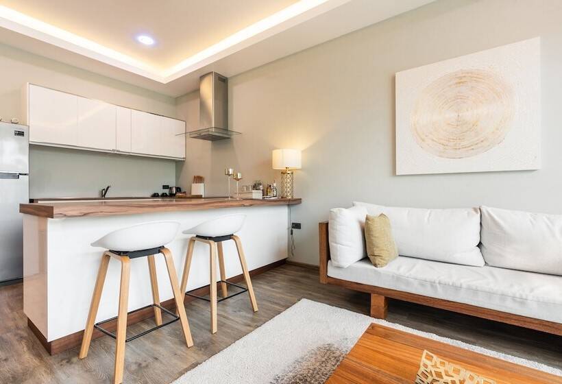 Hotel Zee Luxury Boutique