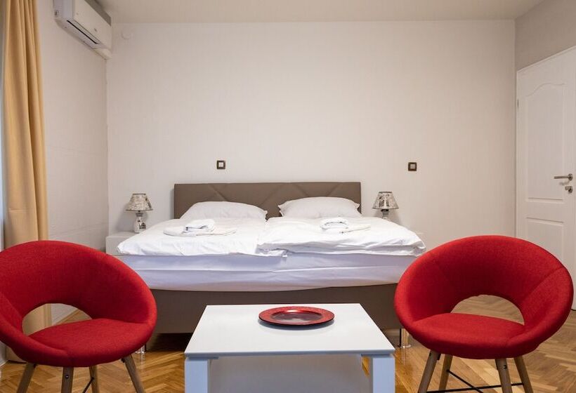 پانسیون Rubina Rooms