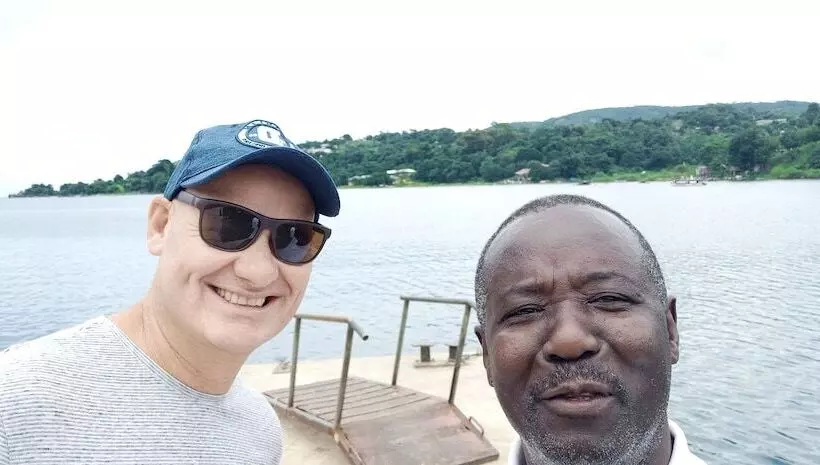 Rayoni Guesthouse B&b