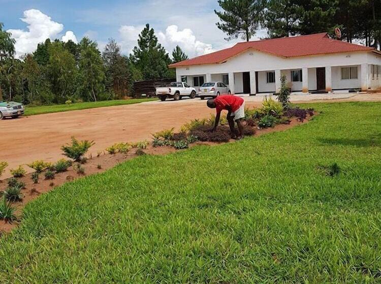 Rayoni Guesthouse B&b