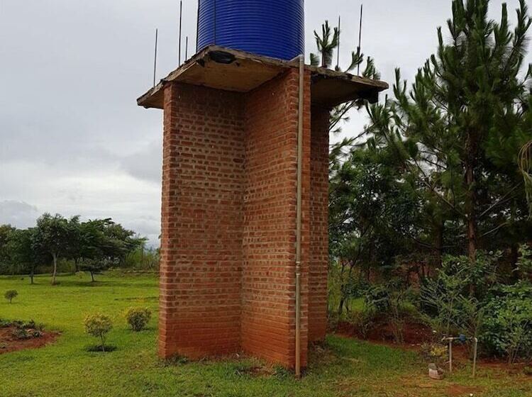 Rayoni Guesthouse B&b