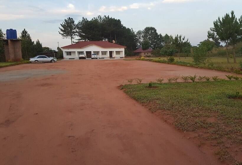 Rayoni Guesthouse B&b