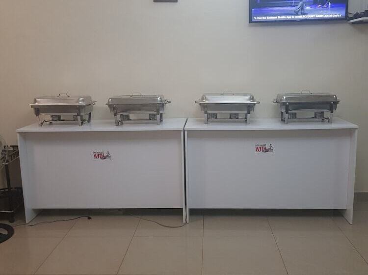 Rayoni Guesthouse B&b