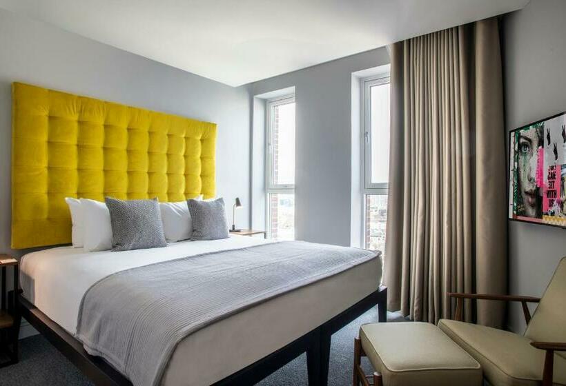 The Gate London City