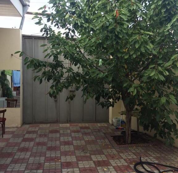 هاستل Huseyn Houses