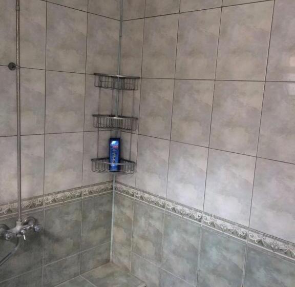 هاستل Huseyn Houses