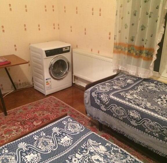 هاستل Huseyn Houses