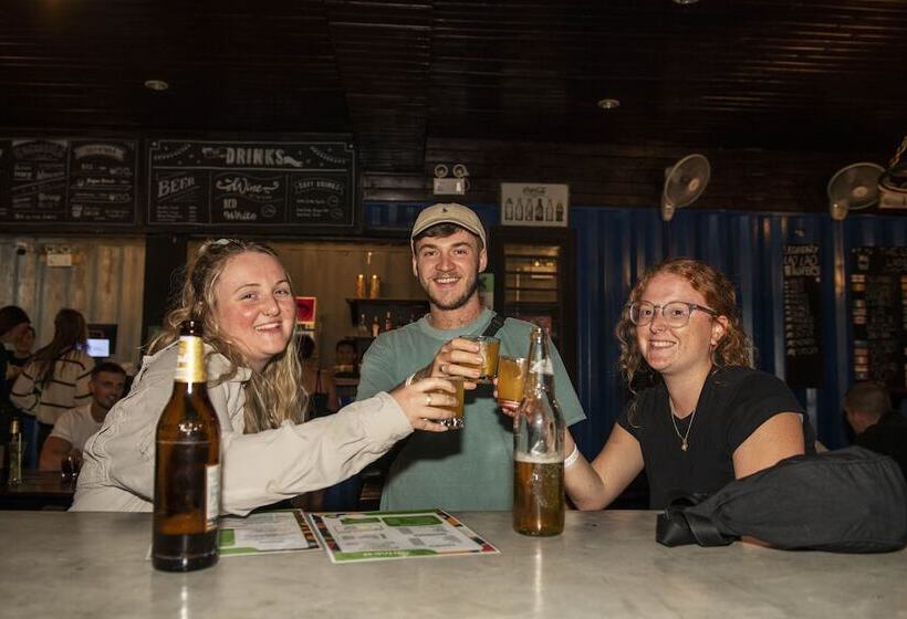 ユースホステル Mad Monkey Luang Prabang