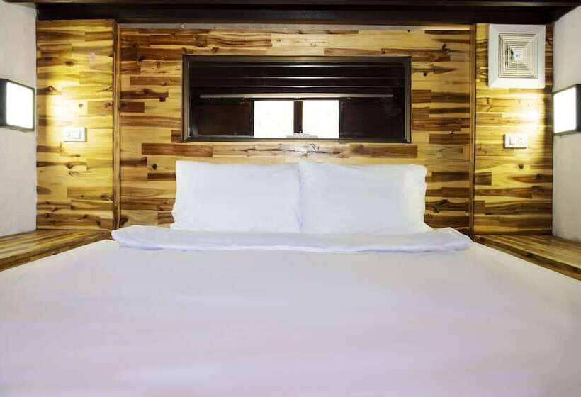 ユースホステル Mad Monkey Luang Prabang