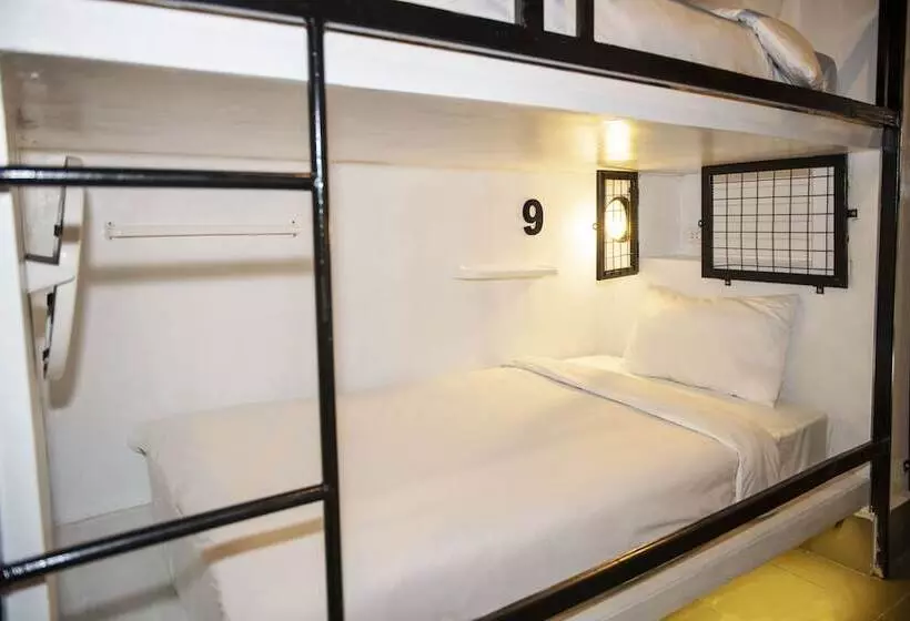 هاستل Mad Monkey Luang Prabang