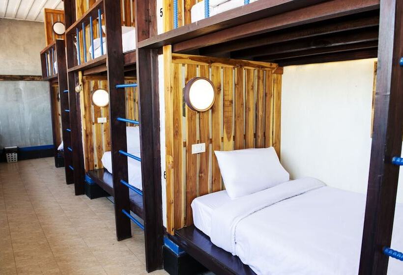 ユースホステル Mad Monkey Luang Prabang