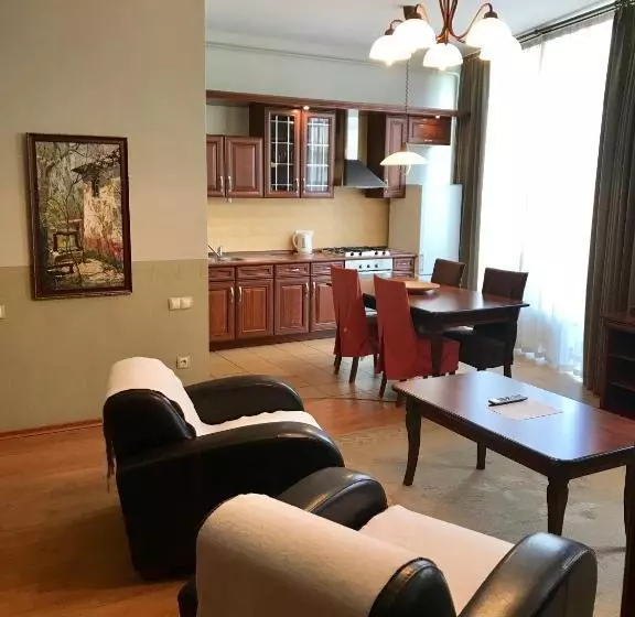 Arcada Apartments