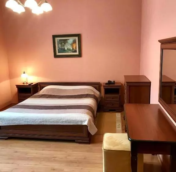 Arcada Apartments