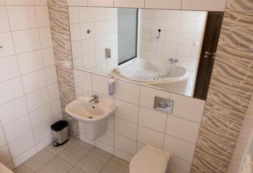 Elite Hotel Nová Dubnica