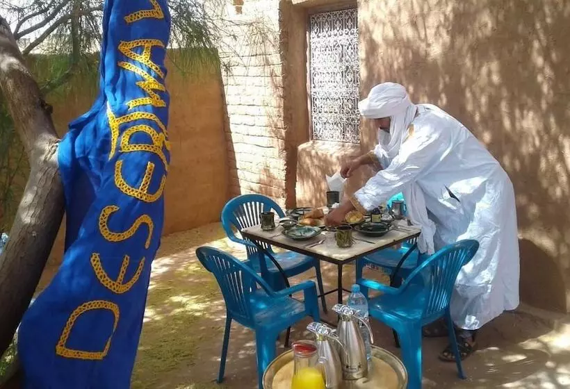 Hostelli Desert Waves