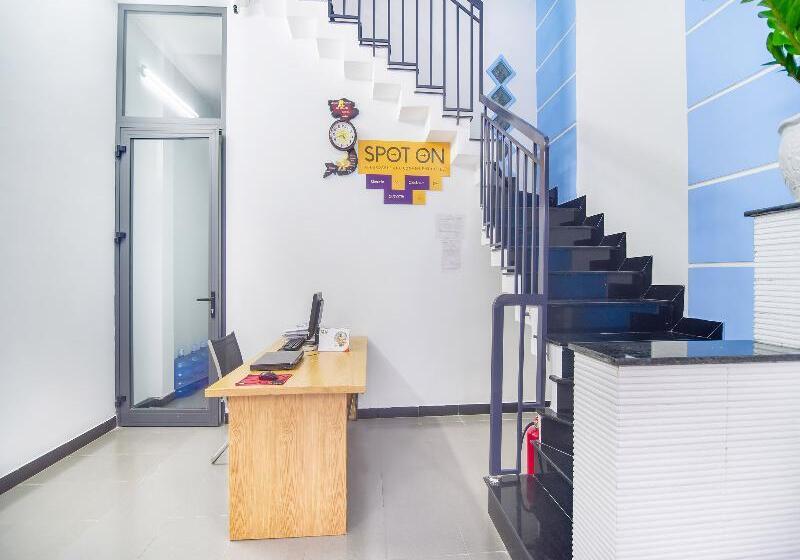 هتل Spot On 806 Net Viet Homestay