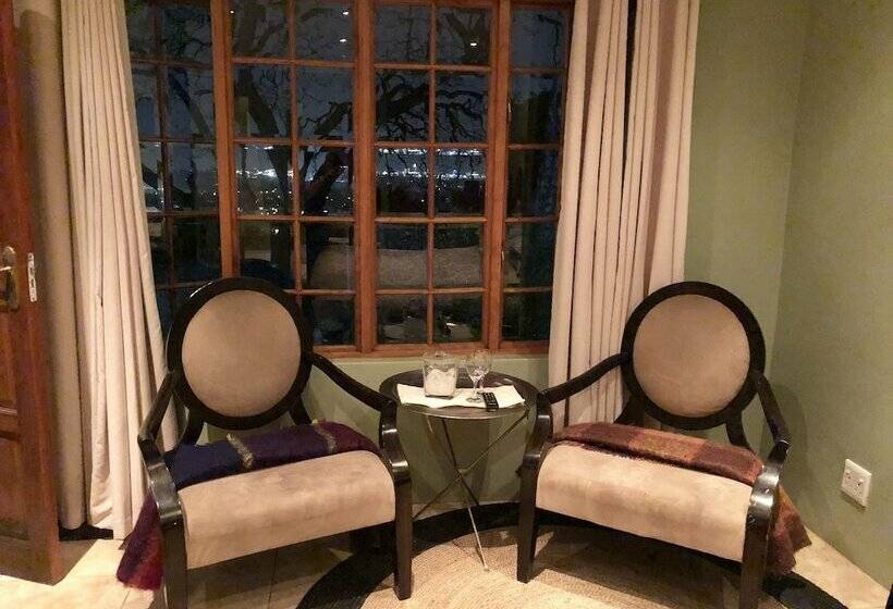 Houghton Hill Cottage