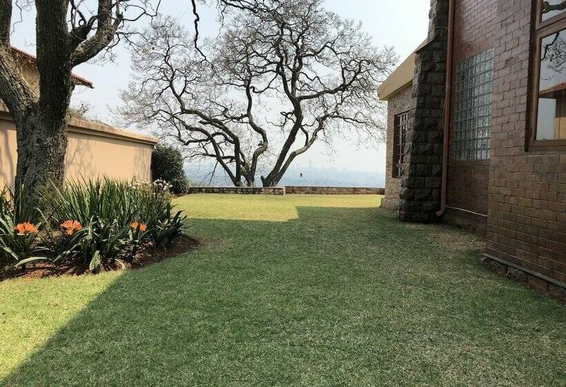 Houghton Hill Cottage