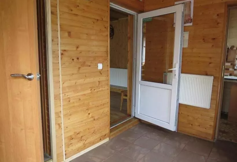 Majatalo Bilyy Kamin Guest House