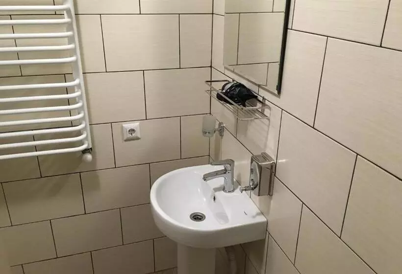 Majatalo Guest House Mountain