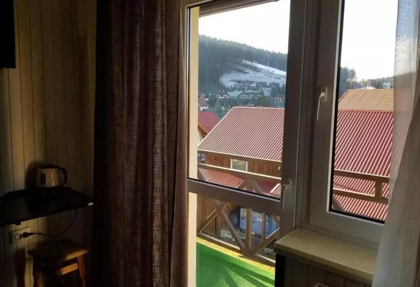 Majatalo Guest House Mountain